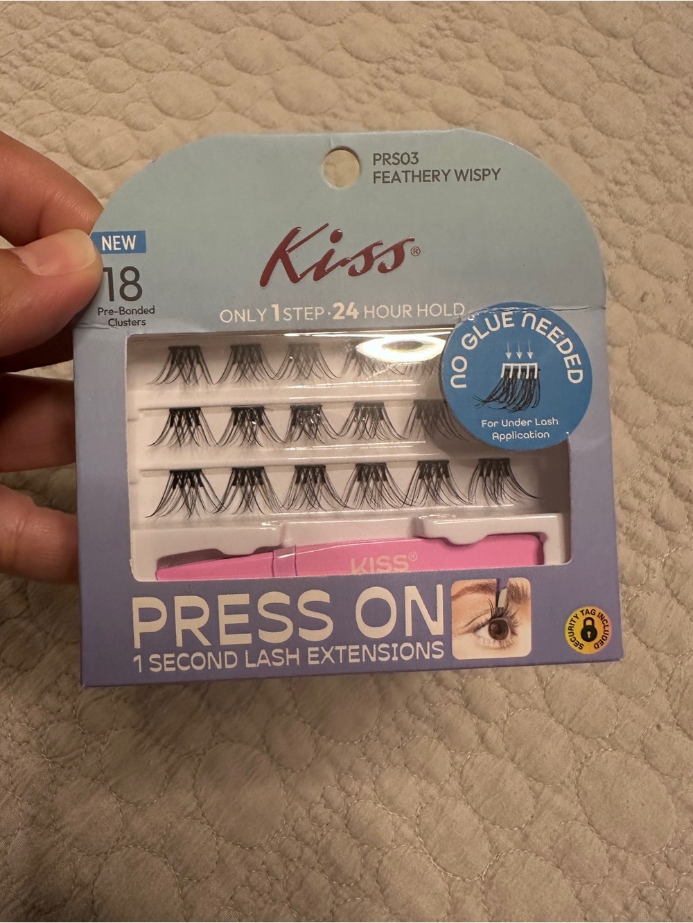 Kiss Press On 1-Second Lash Extensions - Black with Pink Applicator